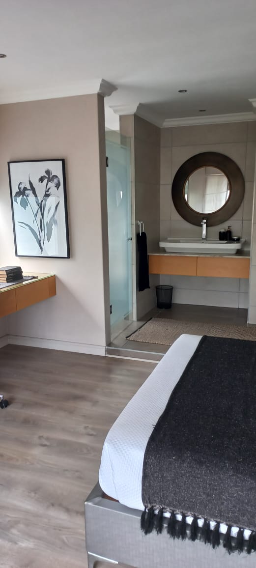 To Let 4 Bedroom Property for Rent in Greenways Golf Estate Western Cape